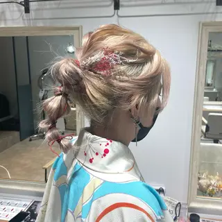 ヘアアレンジ ハイトーン🦄ネイル 💞のぶちのネイルデザイン