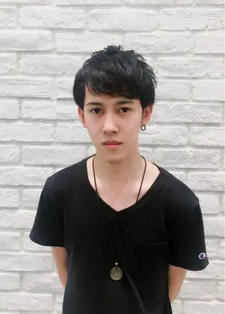 ショート パーマ メンズ ミドウチ アヤカのヘアスタイル