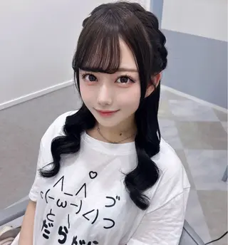 ロング 💎りあん/大須/栄 ブリーチなしWカラーのヘアスタイル