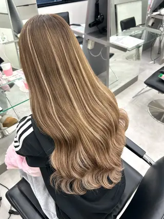 ハイトーン👱‍♀️ エクステ/彩花のヘアスタイル