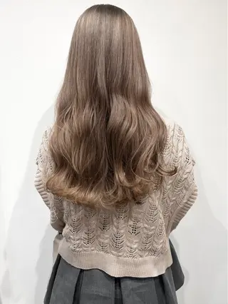 セミロング MYRTLE TSUNODAのヘアスタイル