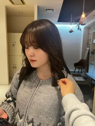 カラー hiyori /ハイトーンカラーのヘアスタイル