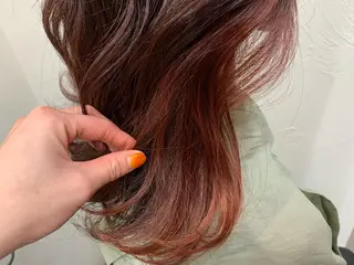 ロング カラー 三好 羽美のヘアスタイル