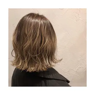 ミディアム カラー mayu ○のヘアスタイル