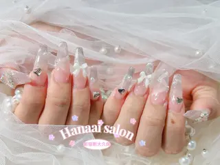 ミディアム 西村 華蓮のネイルデザイン