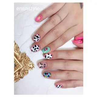 ショート ネイル 👑enen style👑のネイルデザイン