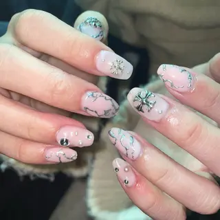 ネイル 【 ﾈｲﾘｽﾄ&ｱｲ ﾘｽﾄ】キヨカのネイルデザイン