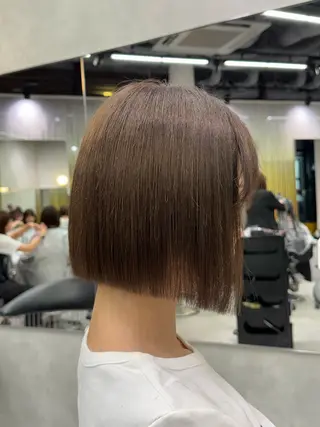 ショート youres hair恵比寿本店所属・縮毛矯正×レイヤー カット/飯田 輝のヘアスタイル