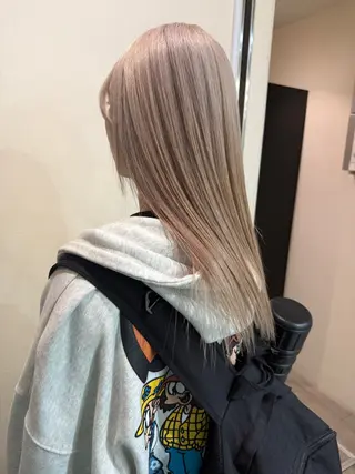 セミロング カラー maeda yumiのヘアスタイル