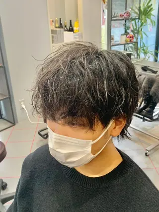 ショート パーマ メンズ 【扱いやすいパーマ】 眞鍋拓己のヘアスタイル