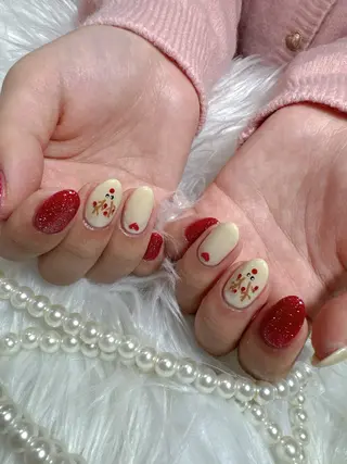 ネイル &ME ネイルサロンのネイルデザイン