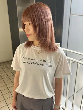 ミディアム カラー ヘアアレンジ 🫧umu.🫧韓国 /レイヤー/ハッシュのヘアスタイル