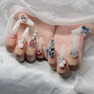 ネイル Lee Nailsのネイルデザイン