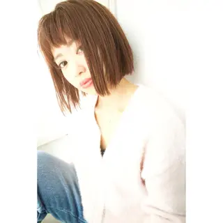 ミディアム カラー fio マナミのヘアスタイル