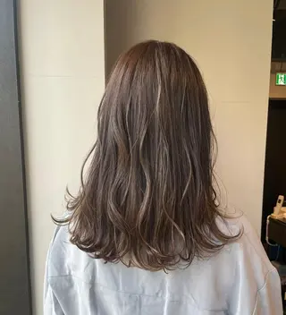 ミディアム カラー ブリーチ👩🦳/ ✂︎MANAMIのヘアスタイル