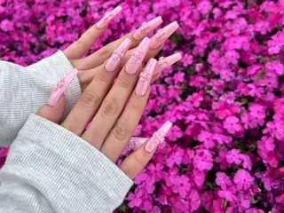 ロング amore 心斎橋店のネイルデザイン