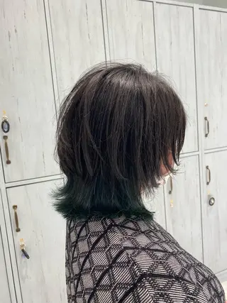 ショート カラー 中川 茜里のヘアスタイル