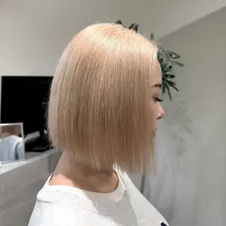 ショート カラー EMMA🤍 CIERA.心斎橋のヘアスタイル