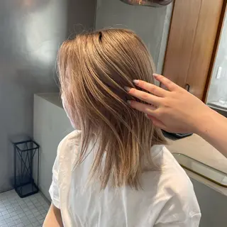 ミディアム カラー 後藤 香乃のヘアスタイル