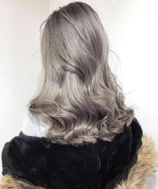 ロング naomi (夜間営業受付中★)のヘアスタイル