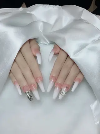 ネイル Amina nail salonのネイルデザイン