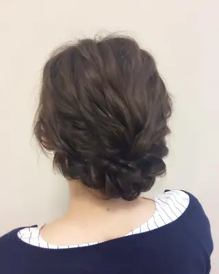 セミロング ヘアアレンジ 沢田 瞳のヘアスタイル