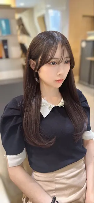 ロング カラー 平尾 樹里のヘアスタイル