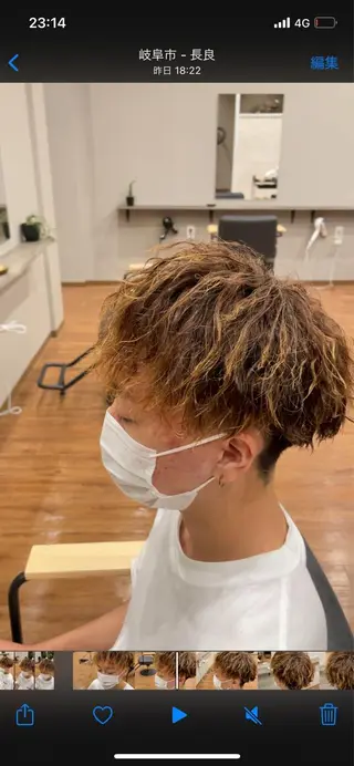 ショート パーマ メンズ 鵜飼 真伍のヘアスタイル