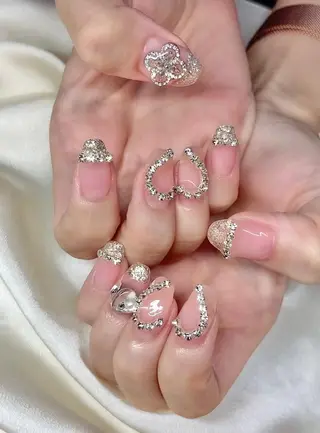 ネイル マツエク・マツパ アイブロウ Nail&eye Belire 新宿のネイルデザイン