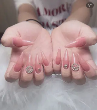 ネイル HIN NAILのネイルデザイン