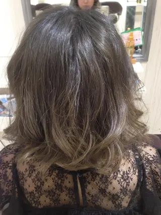 ショート ミディアム セミロング カラー パーマ ✨艶髪✨透明感✨ 山内大樹のヘアスタイル