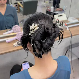 ロング ヘアアレンジ JUNSHIN🦋 ヘアセット／カラーのヘアスタイル