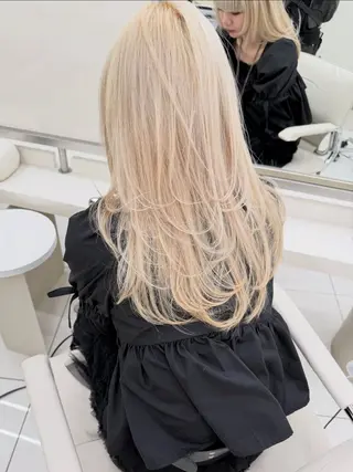 セミロング カラー 羽エクステハイトーン naviRaikiのヘアスタイル