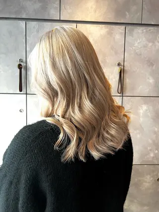 セミロング カラー ヘアアレンジ 🌈インナーカラー ‘ショウマ’🌈のヘアスタイル