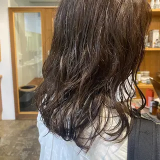 ミディアム パーマ 田口 樹理のヘアスタイル