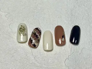 ネイル mogunail &blowのネイルデザイン