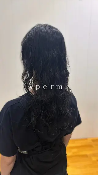 ロング パーマ hair shioのヘアスタイル