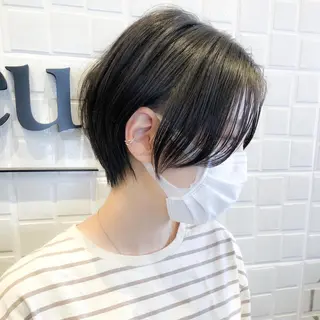 ショート コテ巻き風パーマ /志村大成のヘアスタイル