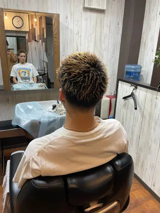 ショート メンズ 鈴木 悠斗のヘアスタイル