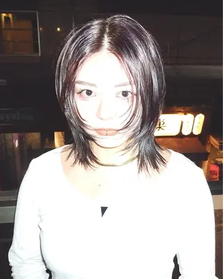 セミロング 心斎橋/ハイトーン/ レイヤーカットのヘアスタイル