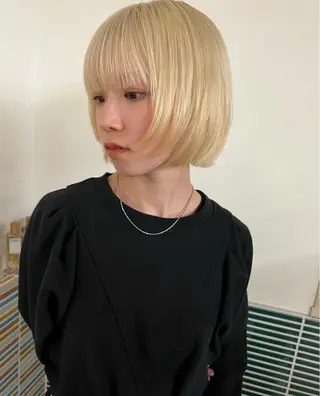 ショート 梅田/ハイトーン/ 透明感カラー/縮毛のヘアスタイル