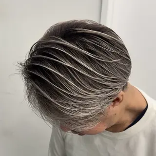 ショート カラー パーマ ヘアアレンジ メンズ メンズバレイヤージュ 🌫ハイライトのヘアスタイル