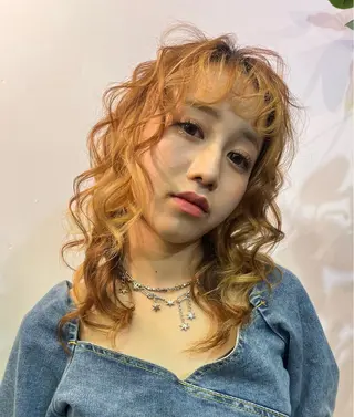ミディアム 💜ness/ くるみ💜のヘアスタイル
