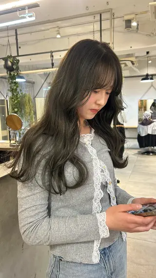 ロング カラー じゅわっと暖色カラー 🍊Moemiのヘアスタイル