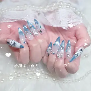 ネイル HAPPINAS🎀  れん🖤痛ネイルのネイルデザイン