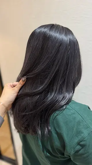 セミロング カラー 木下 七海のヘアスタイル