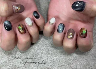 ネイル LAVISH nail salonのネイルデザイン