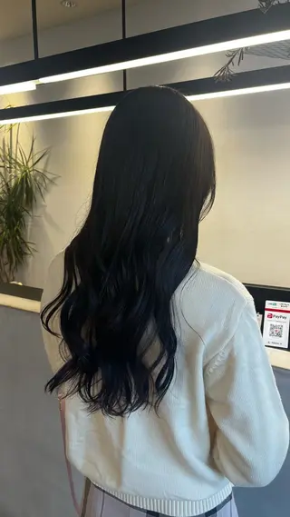 ロング カラー 坂下 かのんのヘアスタイル