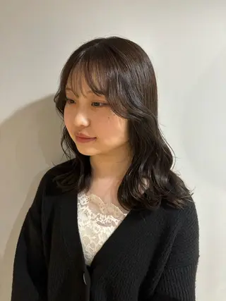 ミディアム Maki /透明感カラーのヘアスタイル