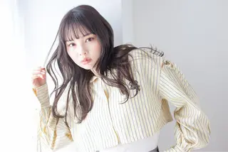 ロング カラー ⟡.·韓国ヘア*.゚ 室岡 咲希のヘアスタイル